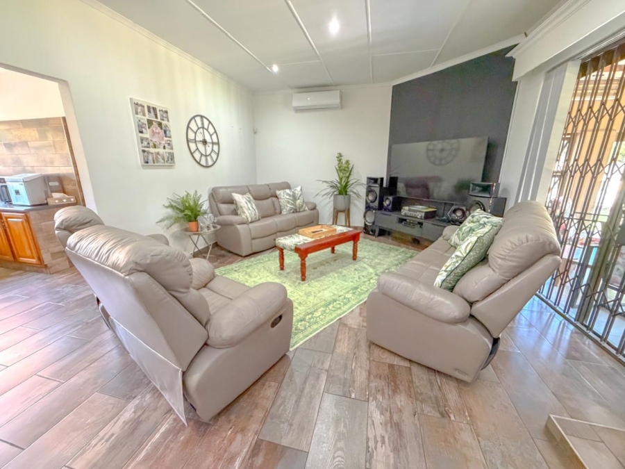 5 Bedroom Property for Sale in Sasolburg Ext 4 Free State